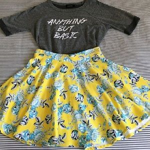 Yellow high waisted skirt
